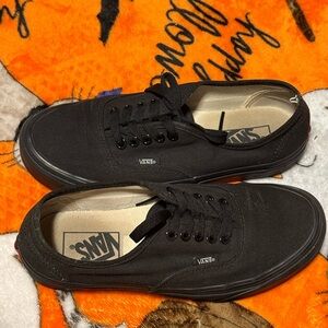 Vans women's Black Canvas Shoes